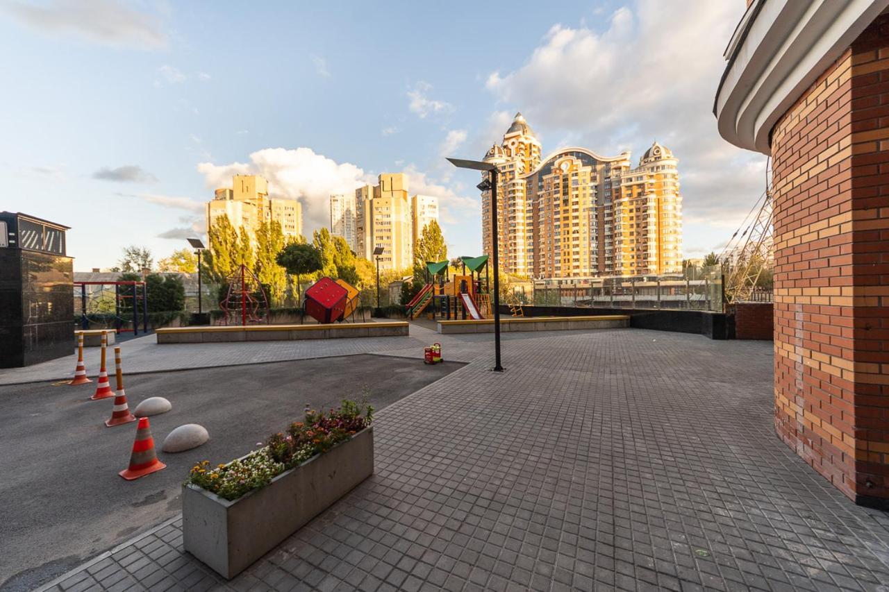 Vip New House Arena City Kiev Luaran gambar