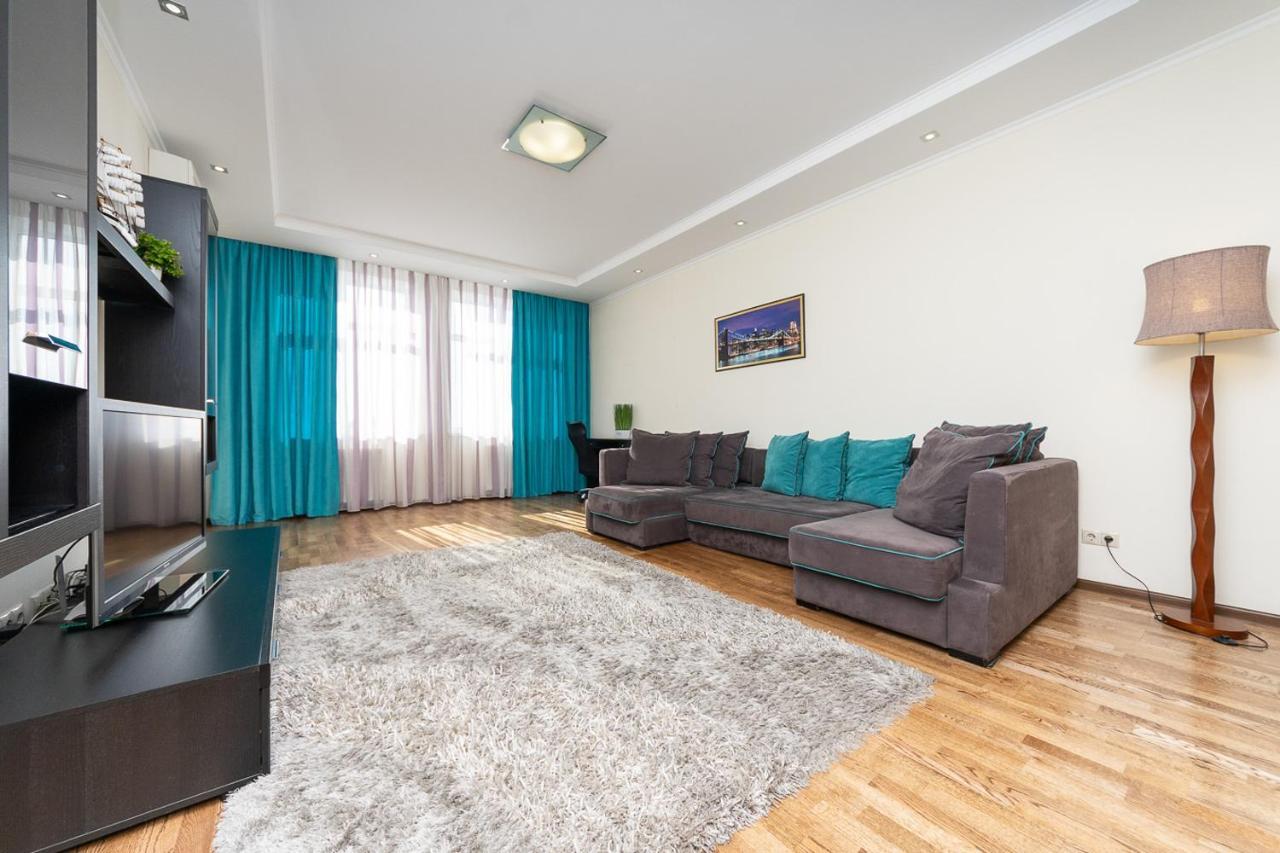 Vip New House Arena City Kiev Luaran gambar